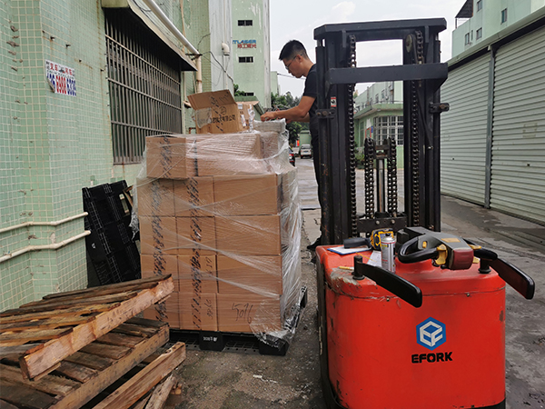 深圳回收鋰電池廠(chǎng)家 鋰電池回收處理方法